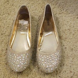 Nicole flats size 7w